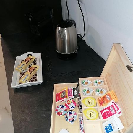 Fiumicino Aeroporto Casa Vacanze Orchidea Dış mekan fotoğraf